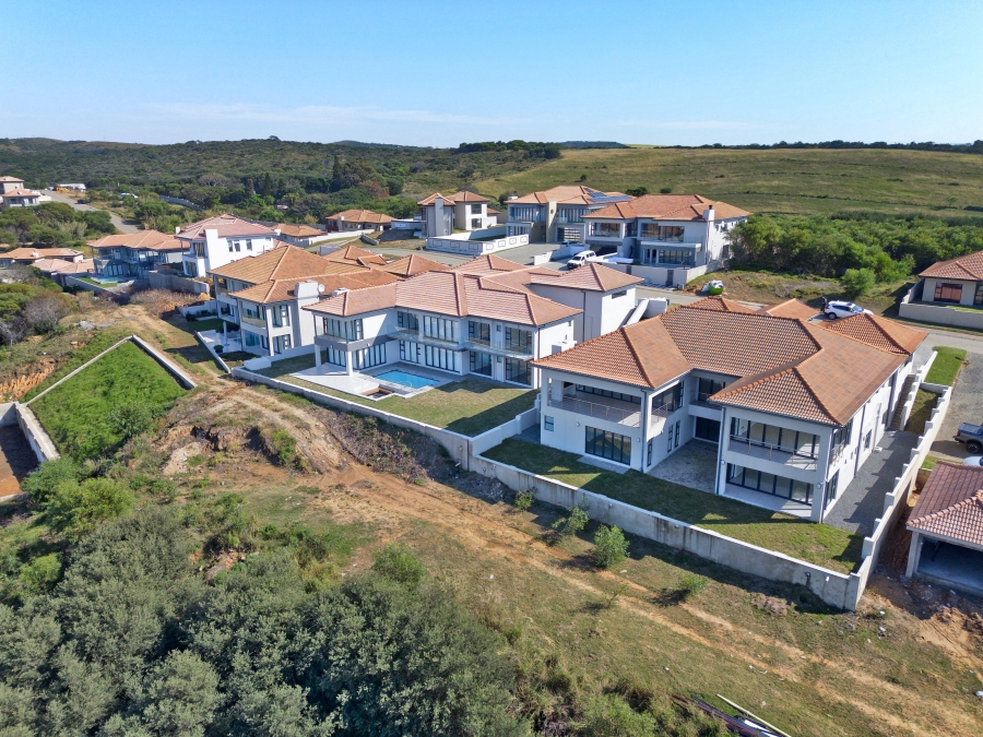 4 Bedroom Property for Sale in Winterstrand Eastern Cape